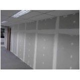 Manutenção de divisórias na Vila José Casa Grande